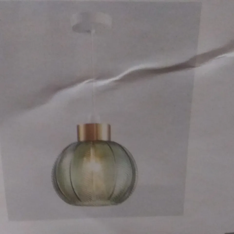 BOXED GLAS PENDANT SHADE ANTIQUE GOLD COLOUR: GREEN