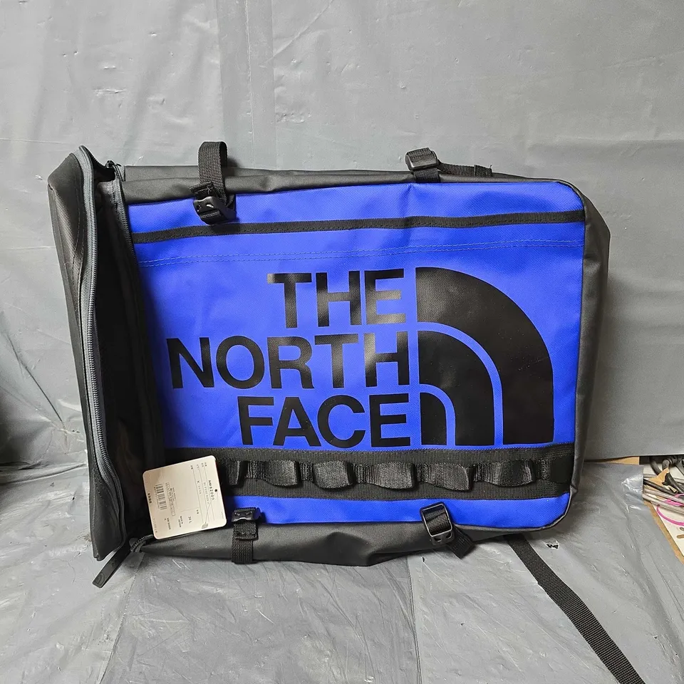 THE NORTH FACE BLUE BACKPACK 