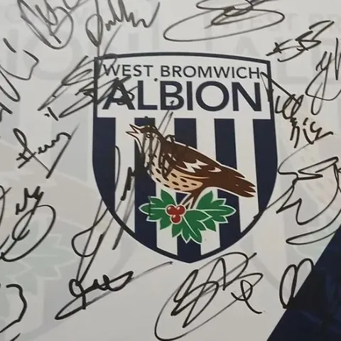 WEST BROMWICH ALBION MULTI-SIGNED CLUB CREST– CERTIFICATE OF AUTHENTICITY