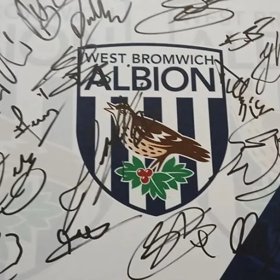 WEST BROMWICH ALBION MULTI-SIGNED CLUB CREST– CERTIFICATE OF AUTHENTICITY