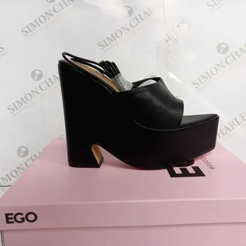 BOXED EGO WEEKEND READY IN BLACK - UK 5