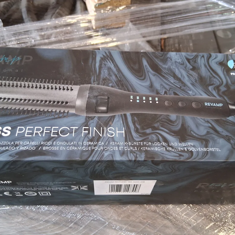 BOXED REVAMP PROGLOSS BIG VOLUME AND WAVE HOT CERAMIC BRUSH