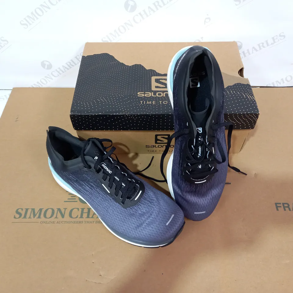 BOXED PAIR OF SALOMON TRAINERS SIZE 8