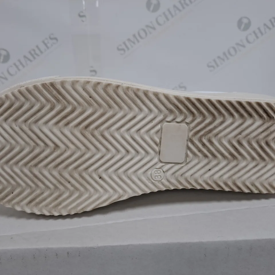 MODA IN PELE MIP ASINDA TRAINER WHITE LEOPARD PRINT SIZE 5