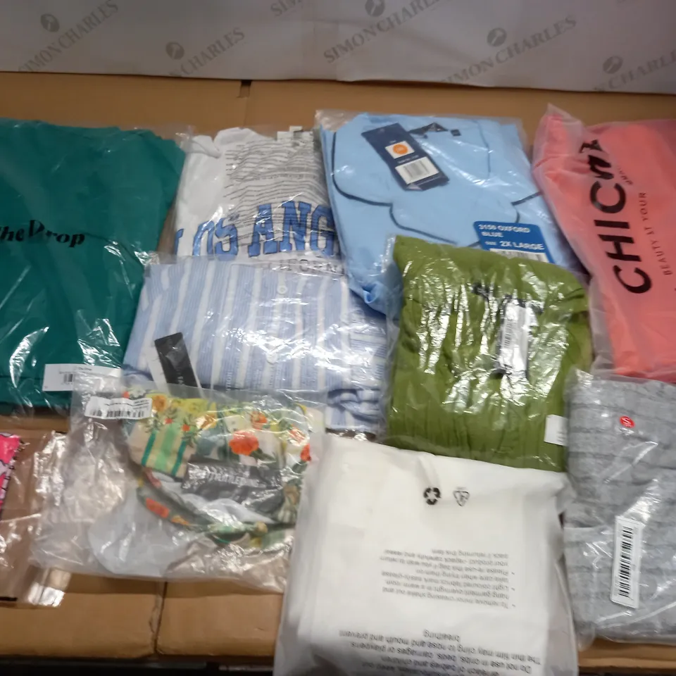 LARGE QUANTITY OF ASSORTED BAGGED CLOTHING ITEMS 