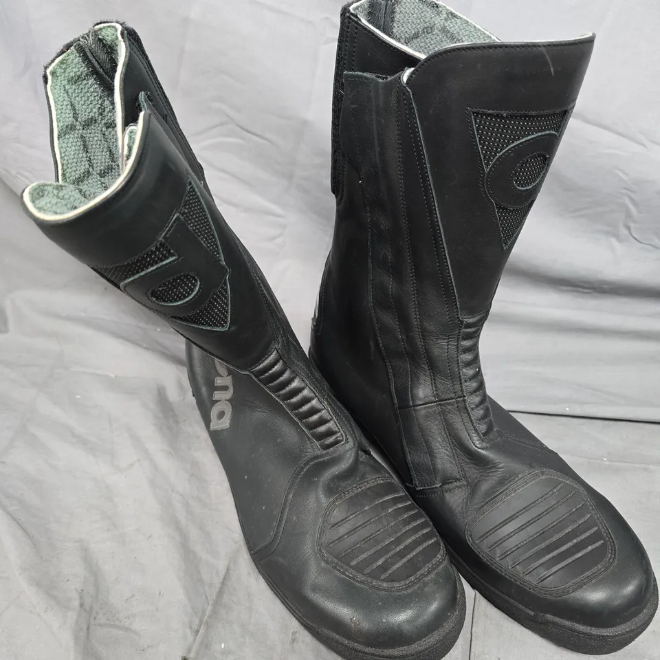 MOTORCYCLE BOOTS GORE-TEX BLACK - SIZE UNSPECIFIED 