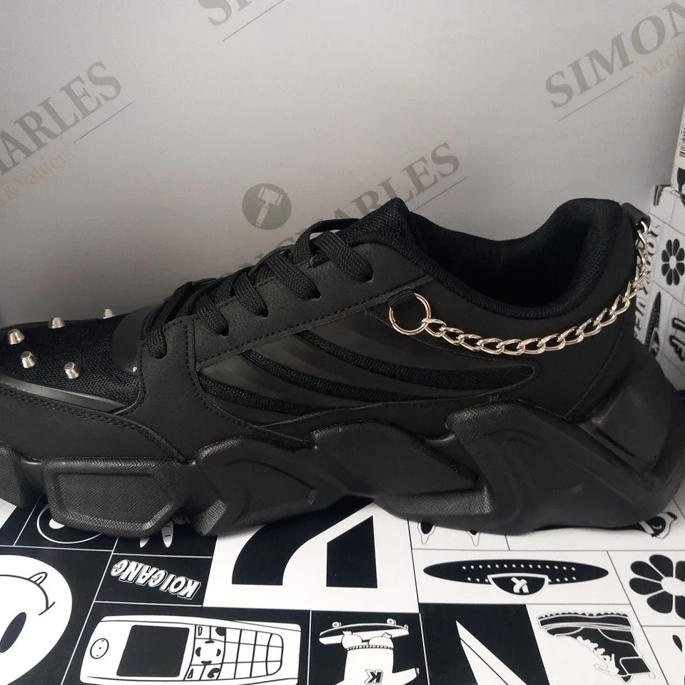 BRAND NEW BOXED PAIR OF KOI DARK MATERIALS MEN'S CHUNKY TRAINERS SIZE 7