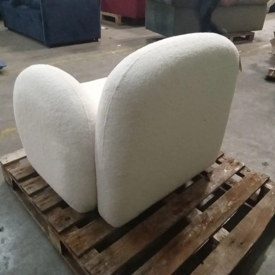 QUALITY DESIGNER BOUCLE FABRIC CHAIR