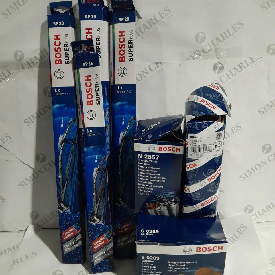 APPROXIMATELY 7 ASSORTED BOSCH CAR PARTS TO INCLUDE AIR FILTER S 0289, FUEL FILTER N 2857, SUPER PLUS WIPERS SP20 ETC. 