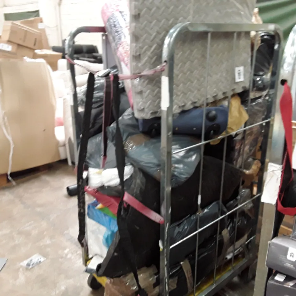 CAGE TO CONTAIN AN ASSORTMENT OF HOUSEHOLD ITEMS TO INCLUDE PADDLING POOLS, CABLE REELS, FOAM ROLLERS AND FOAM MATS ECT (CAGE NOT INCLUDED)
