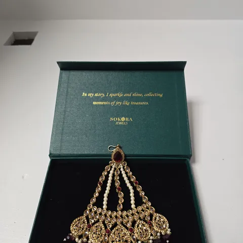 SOKORA JEWELS GOLD-TONE PENDANT NECKLACE WITH RED GEM & PEARL DROPS – BOXED