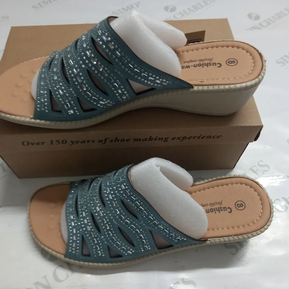 BOXED PAIR OF EMBELLISHED STRAPPY SANDALS IN BLUE - 8