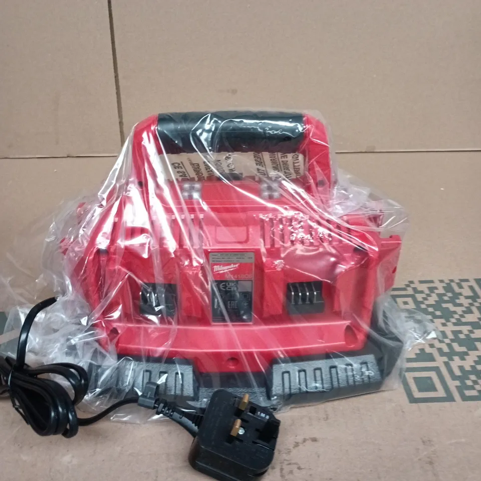 BOXED MILWAUKEE M18/M14 LITHIUM-ION BATTERY CHARGER