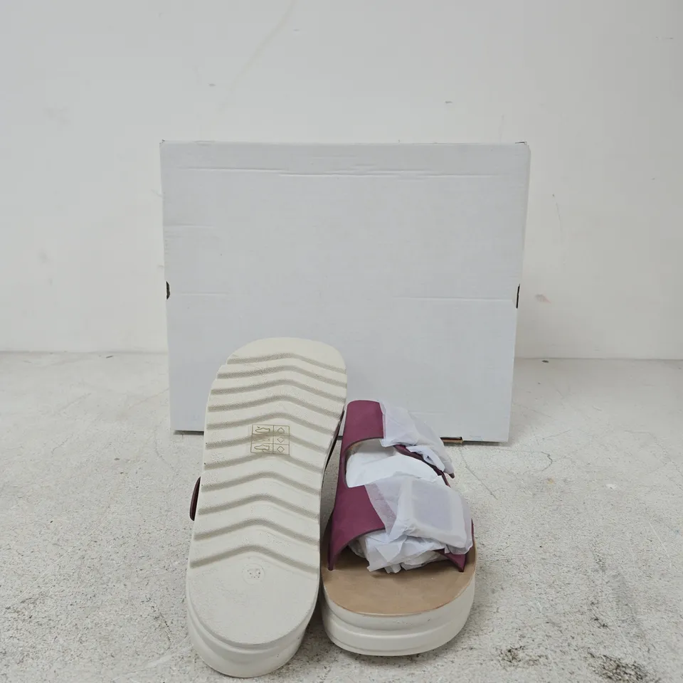 WOMEN'S PURPLE WEDGE SANDALS WITH WHITE STRAPS EU SIZE 39