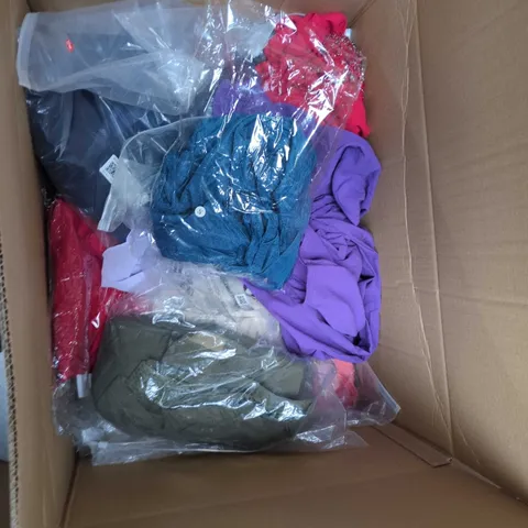 ASSORTED CLOTHING ITEMS IN CLEAR PLASTIC BAGS – CLOTHING, SHOES & ACCESSORIES