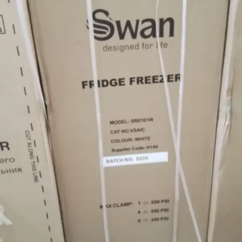 SWAN 50/50 FRIDGE FREEZER IN BOXED WHITE SR8161W