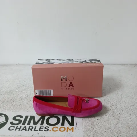 MODA IN PELLE PINK VELVET MOCCASINS – WOMEN'S - EUR 39 