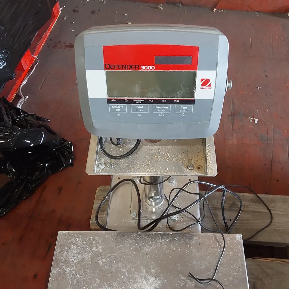 OHAUS DEFENDER 3000 BENCH SCALE WITH T31P DISPLAY