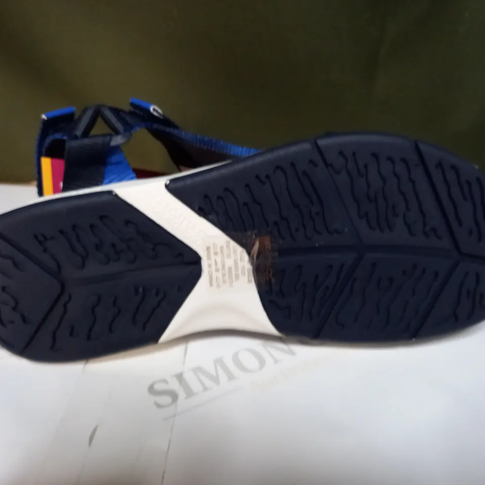 REGATTA LADY SANTA SOL SANDALS SIZE 7