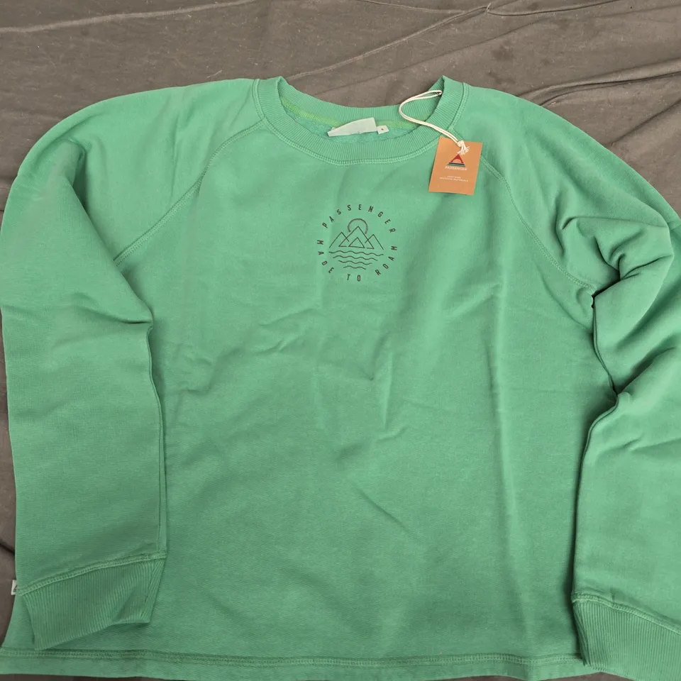 PASSENGER REMOTE SWEATSHIRT IN GREEN SPRUCE - SMALL