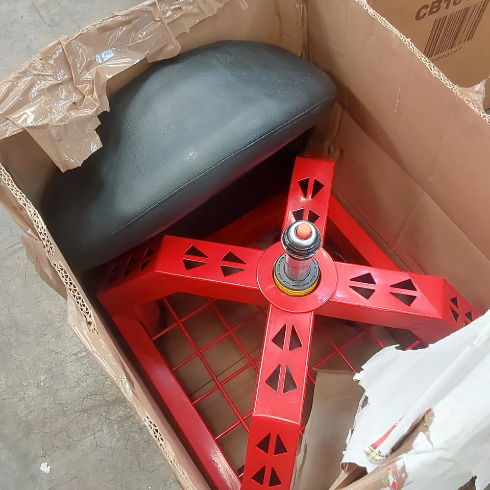 BOXED COSTWAY ROLLING SEAT MECHANIC STOOL CHAIR HEIGHT ADJUSTABLE WITH TOOL TRAY - RED