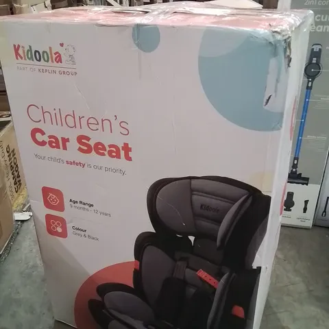 BOXED KIDOOLA CHILDREN'S CAR SEAT