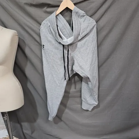 UNDER ARMOUR GREY JOGGERS – XXL (2X), LOOSE FIT