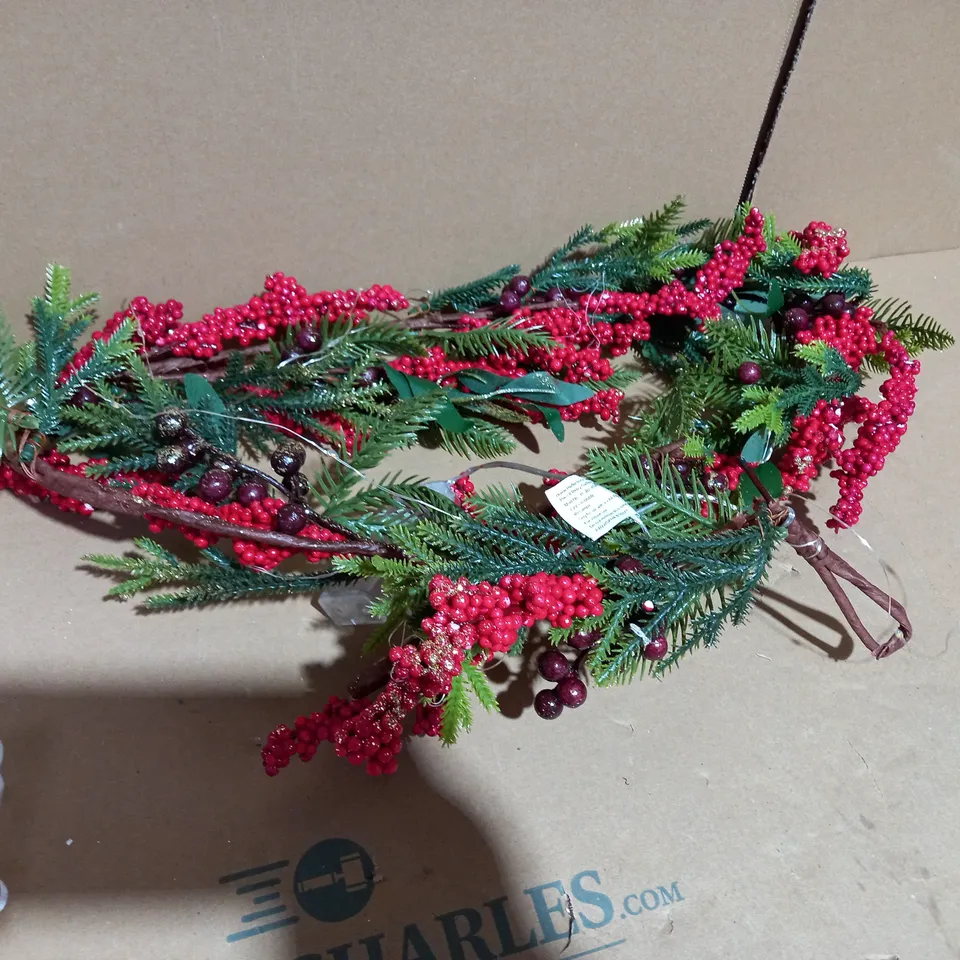 HOME REFLECTIONS 135CM PRELIT BERRY GARLAND RED
