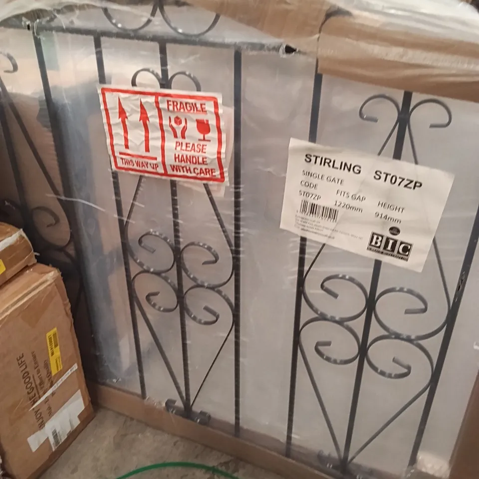 STERLING SINGLE GATE BLACK