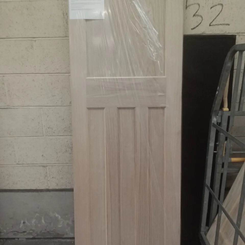 TRADITIONAL OAK VENEER INTERNAL DOOR 1981×686MM