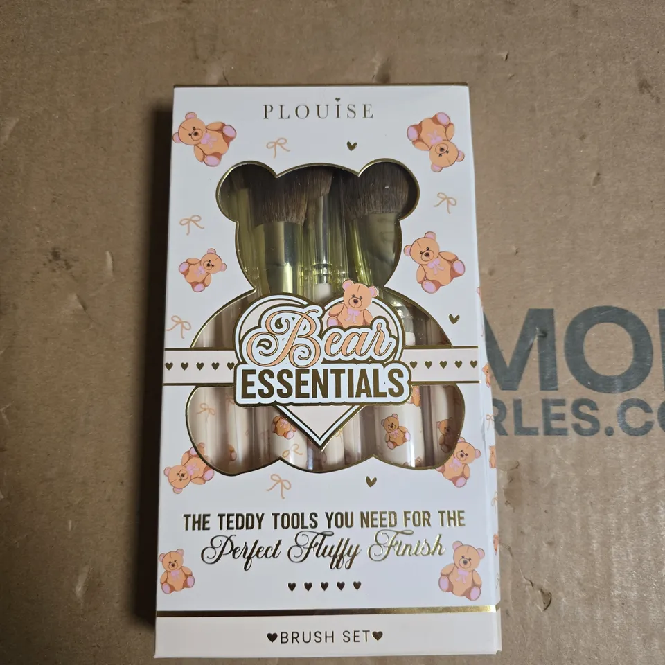 PLOUISE BEAR ESSENTIALS BRUSH SET 