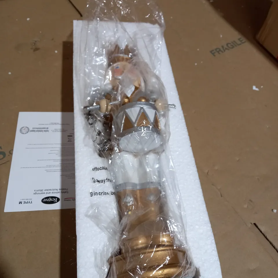 FESTIVE TRADITIONAL PRE-LIT NUTCRACKER