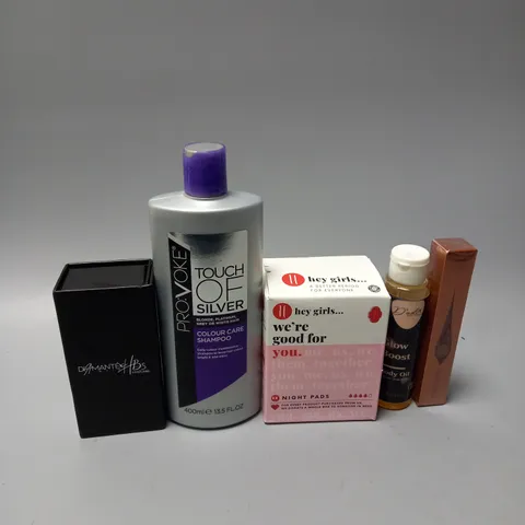 LOT OF APPROXIMATELY 20 COSMETICS ITEMS TO INCLUDE shampoo , night pads ,eye mask , ETC