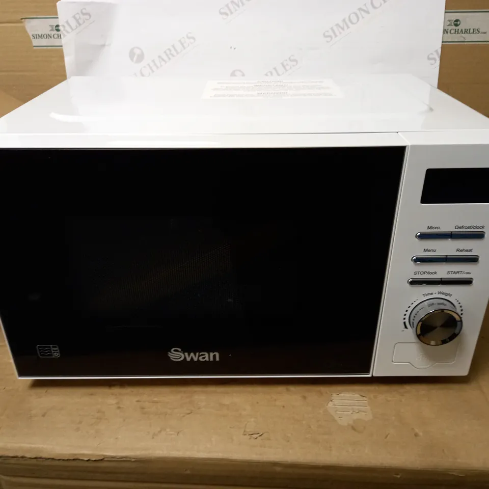 SWAN 20L 700W DIGITAL MICROWAVE - WHITE RRP £54