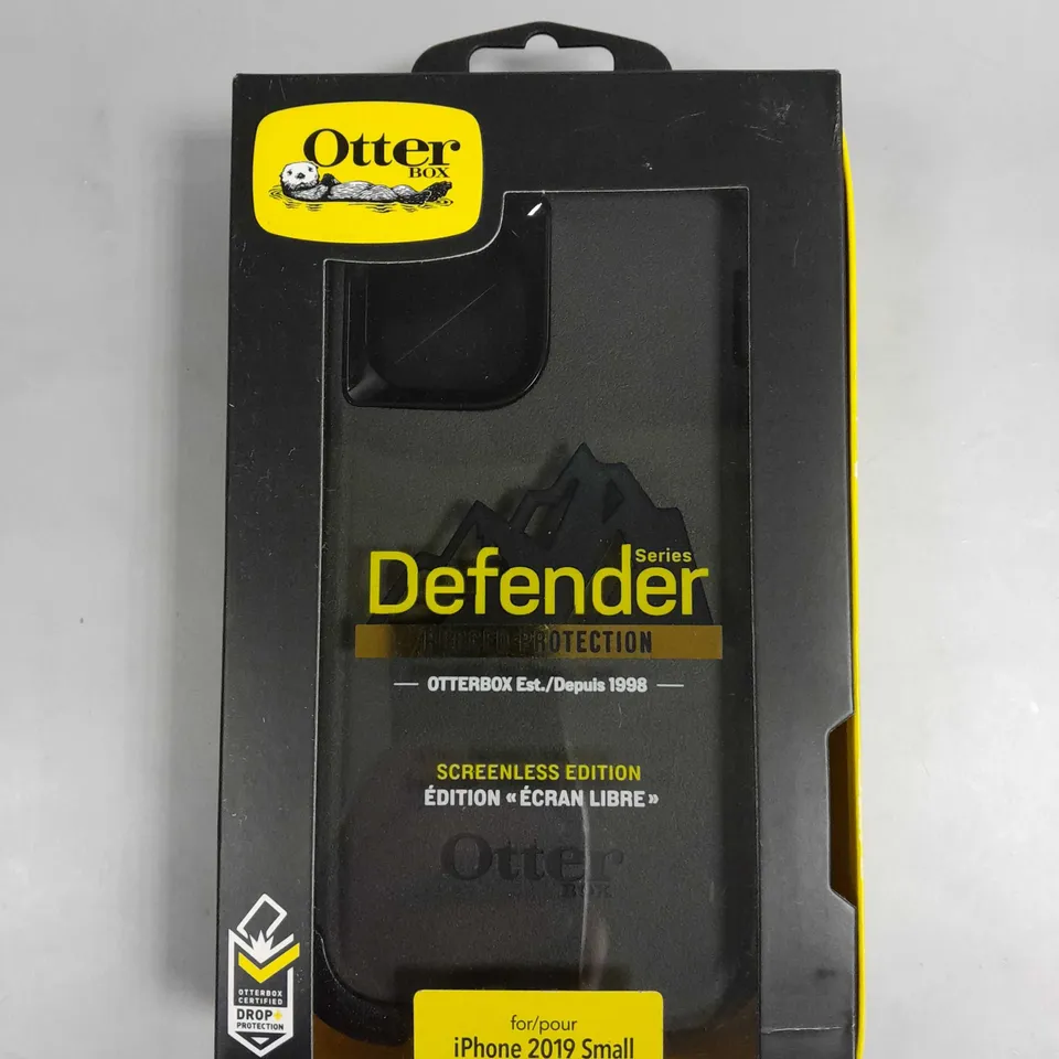 BOXED OTTER BOX DEFENDER SERIES RUGGED PROTECTION CASE FOR IPHONE 2019
