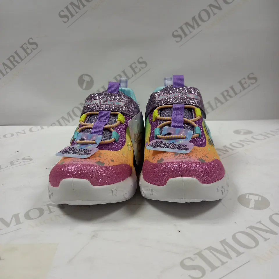 SKECHERS, UNICORN CHARMER, LIGHT UP CHILDRENS TRAINERS, CHILDS SIZE 8