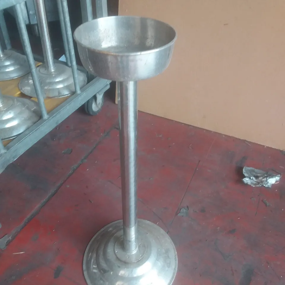 APPROXIMATELY 8 STAINLESS STEEL FREESTANDING ASH TRAYS