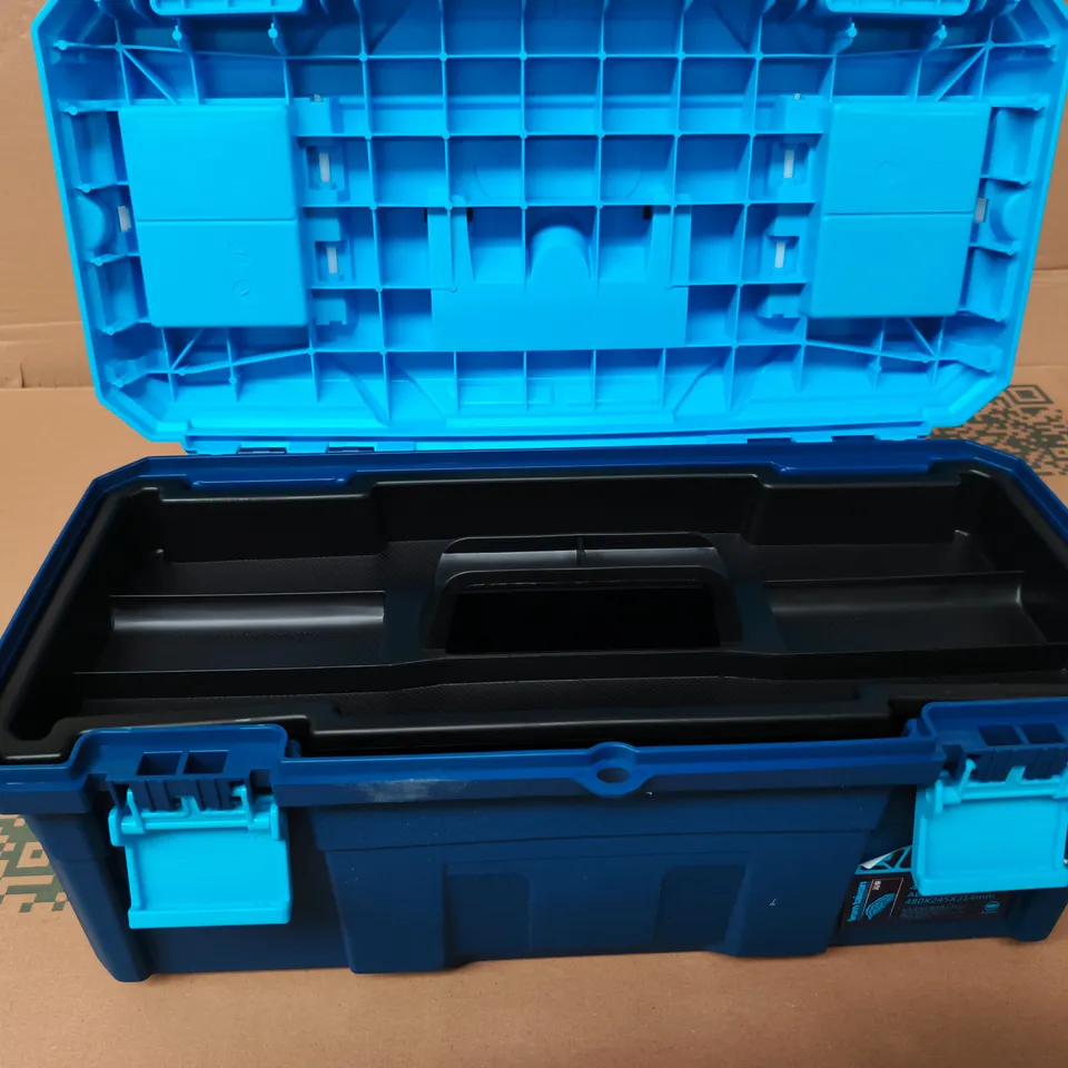 QUITE BLUE TOOL BOX