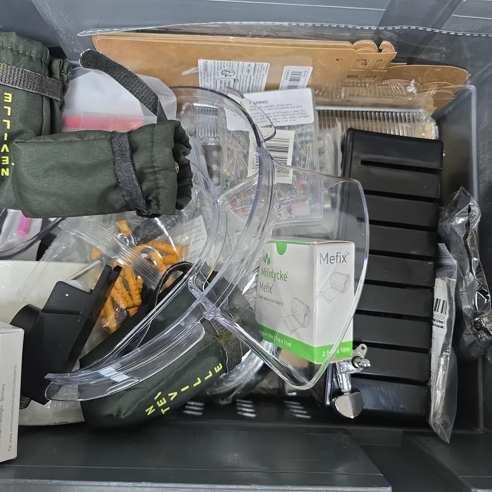 APPROXIMATELY 12 ASSORTED HOUSEHOLD ITEMS TO INCLUDE GLASS HEAD PINS, KEYS LOCK BOX, CAT LASER, ETC