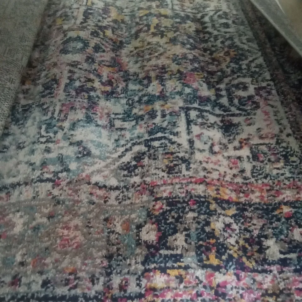 BURCIAGA POWER LOOM BLUE/ WHITE/ ORANGE RUG 4'X6'