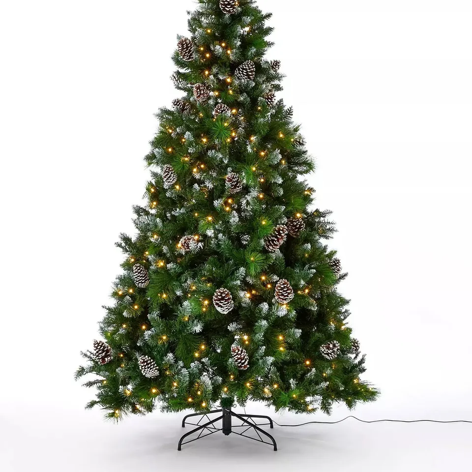 GRAND RIVER PRE LIT CHRISTMAS TREE