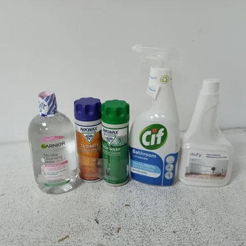 APPROXIMATELY 12 ASSORTED HOUSEHOLD LIQUID PRODUCTS TO INCLUDE GARNIER CLEANSING WATER, EUFY FLOOR CLEANER, CIF BATHROOM LIMESCALE REMOVER, ETC - COLLECTION ONLY