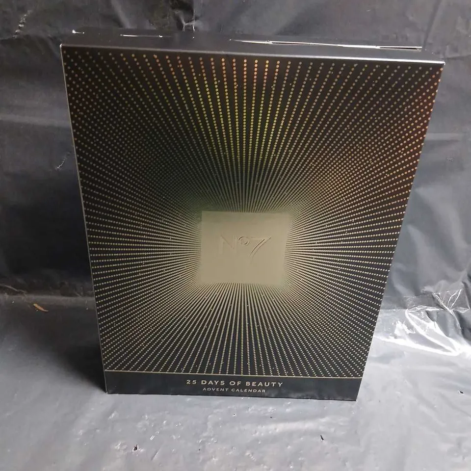 NO 7 25 DAYS OF BEAUTY ADVENT CALENDAR