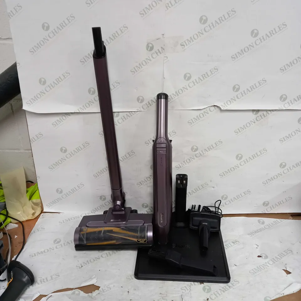 SHARK WANDVAC LIGHTWEIGHT CORDLESS HANDHELD VACUUM CLEANER 