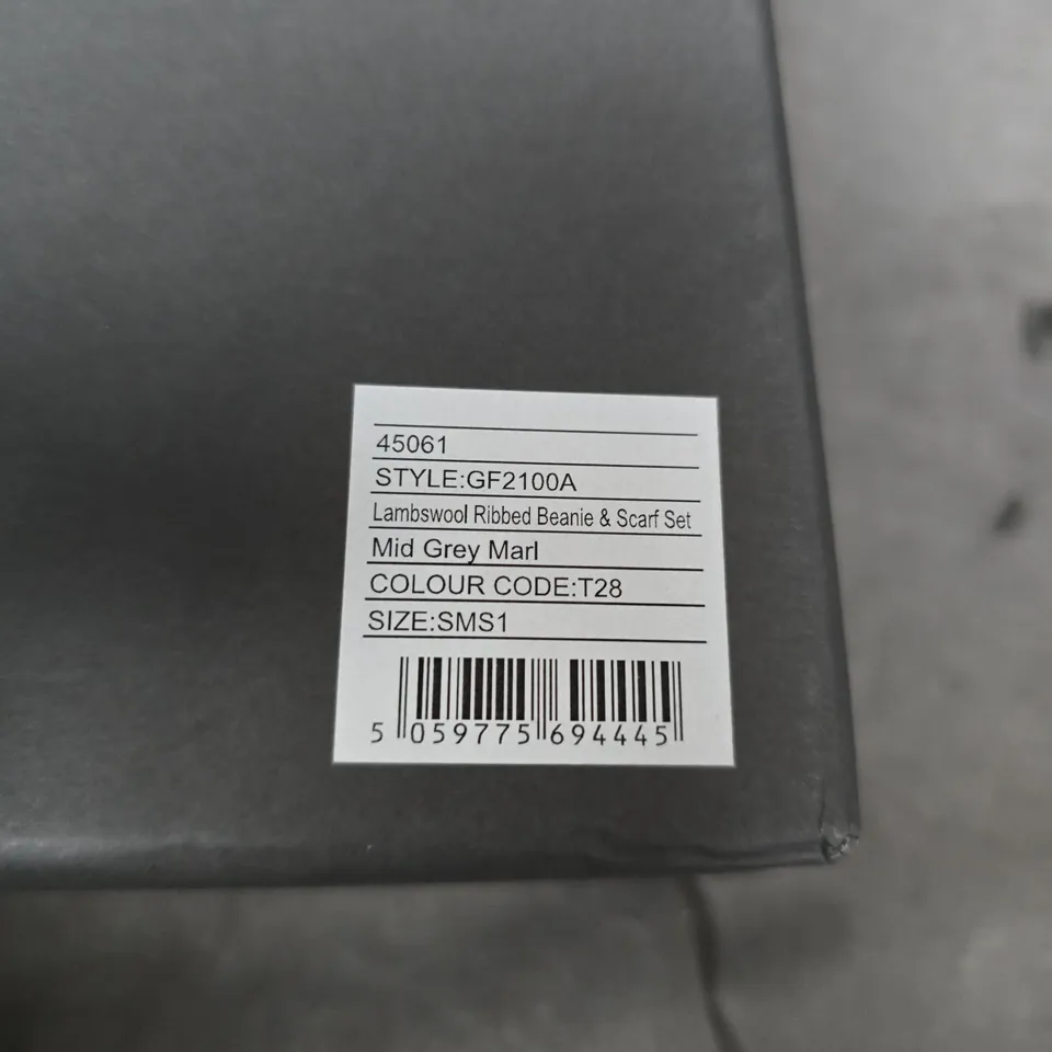 LYLE AND SCOTT RIBBED BEANIE & SCARF SET – MID GREY MARL, GF2100A, SIZE SMS1