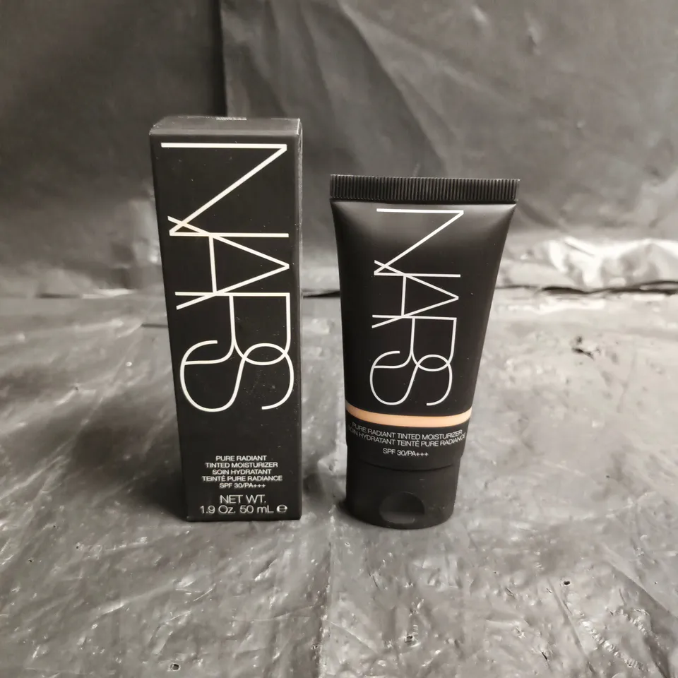 NARS PURE RADIANT TINTED MOISTURIZER SPF 30 PA+++ – SHADE LIGHT 1.2 GOTLAND - 50ML