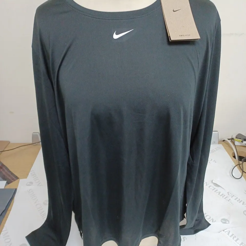 NIKE WOMENS DRI-FIT LONG SLEEVE TOP - XL
