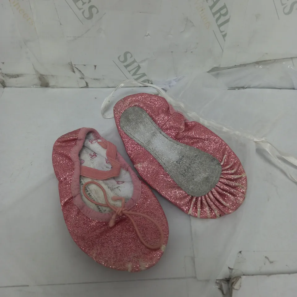 BUNNYHOP GIRLS BALLET SHOES IN PINK GLITTER SIZE UNSPECIFIED