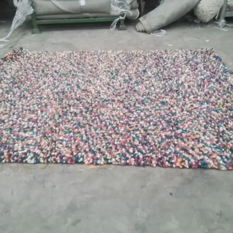 QUALITY DESIGNER AREA RUG - APPROXIMATELY 230X160CM