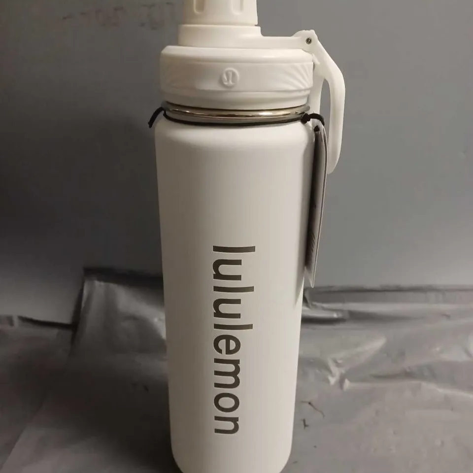 LULULEMON WHITE WATER BOTTLE 